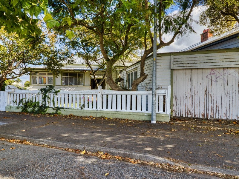 96 Nelson Crescent, Napier South, Napier - Carousel 2