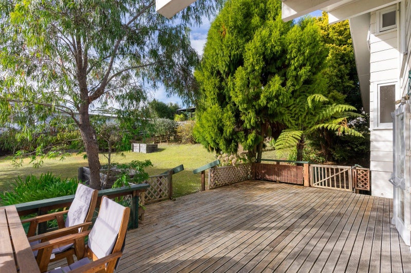 257 East Coast Road, Mairangi Bay, Auckland - Carousel 1