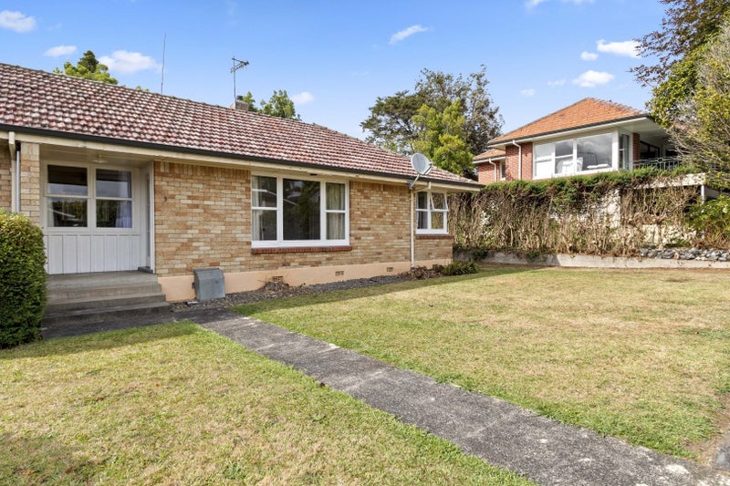 398 Ulster Street, Beerescourt, Hamilton - Carousel 1