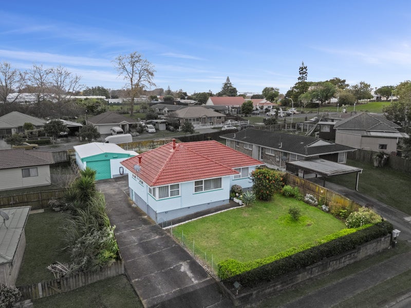9 Manston Road, Mangere, Auckland - Carousel 1