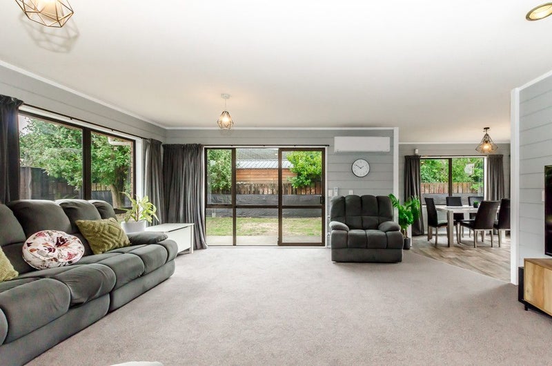 4B Oakwood Grove, Paraparaumu Beach, Paraparaumu - Carousel 2