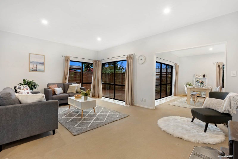 14 Lorelei Place, Opaheke, Papakura - Carousel 2