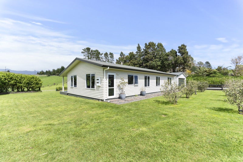 489A Barrett Road, Omata, New Plymouth - Carousel 2