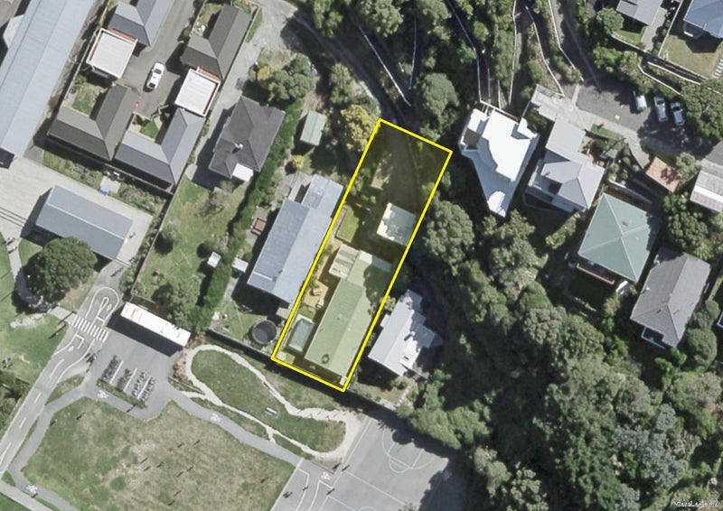 20 Athens Street, Miramar, Wellington - Carousel 16