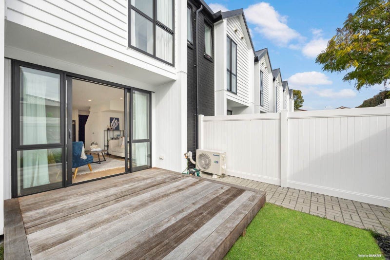 4/26 Moa Road, Point Chevalier, Auckland - Carousel 2