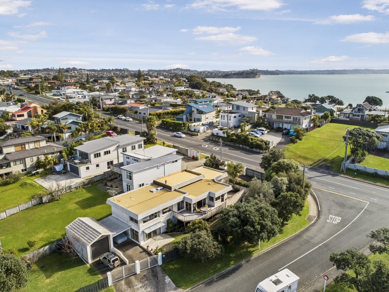 1067 Whangaparaoa Road, Tindalls Beach, Whangaparaoa - Carousel 1