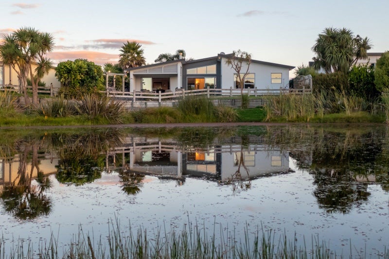 5 Hana Udy Place, Paraparaumu Beach, Paraparaumu - Carousel 2