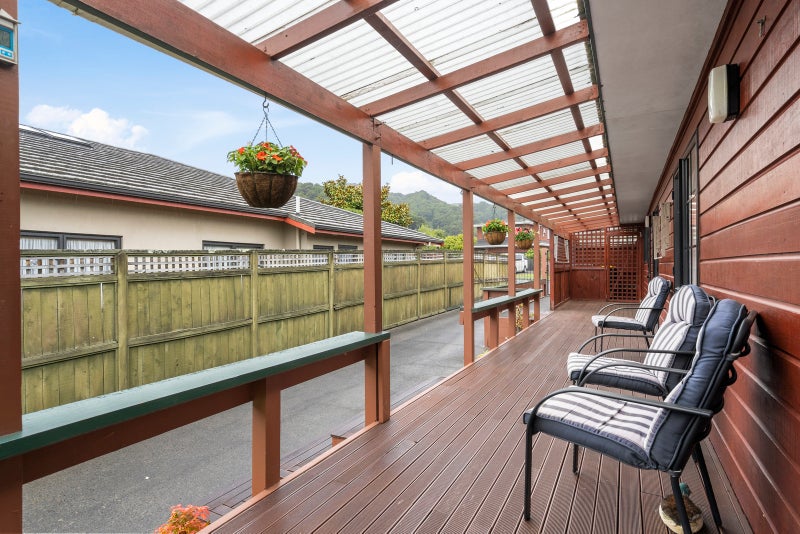 17 Karamea Grove, Wainuiomata, Lower Hutt - Carousel 12