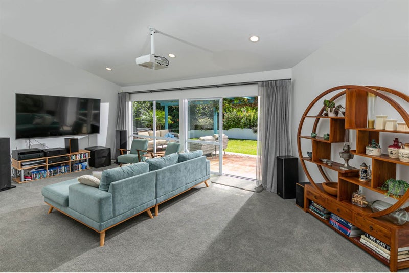 32 Waipuia Place, Greenhithe, Auckland - Carousel 25