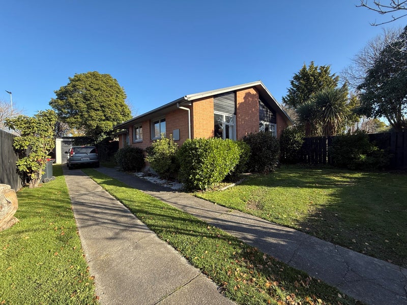 38 Clivedon Place, Redwood, Christchurch - Carousel 1