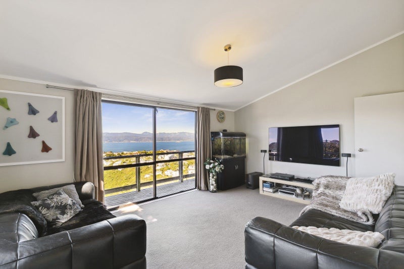 1/104 Madras Street, Khandallah, Wellington - Carousel 2