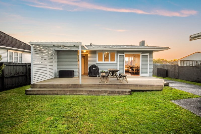 9 Roseville Street, New Windsor, Auckland - Carousel 2