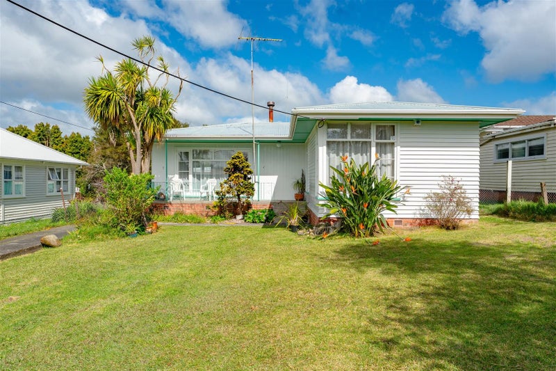 9 Kuaka Place, New Lynn, Auckland - Carousel 2