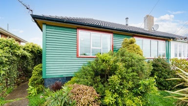 31 Meridian Street, Port Chalmers, Dunedin - Carousel 1