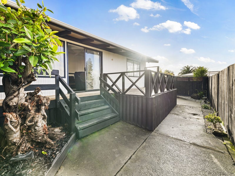 2/14 Idlewild Avenue, Mangere, Auckland - Carousel 2