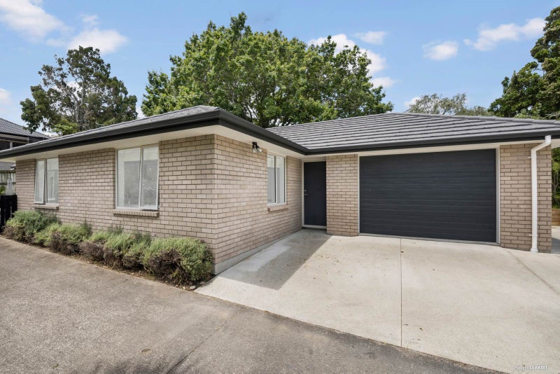 85A Beach Haven Road, Beach Haven, Auckland - Carousel 1