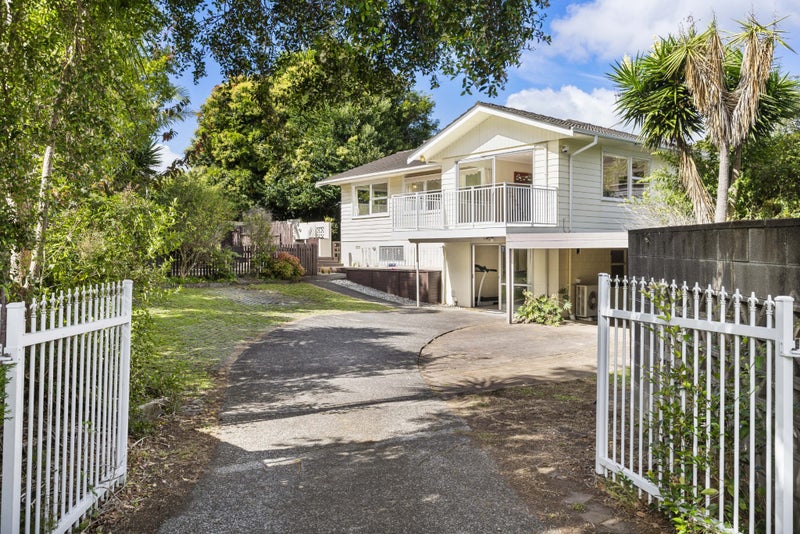 22 Northgrove Avenue, Hillcrest, Auckland - Carousel 1