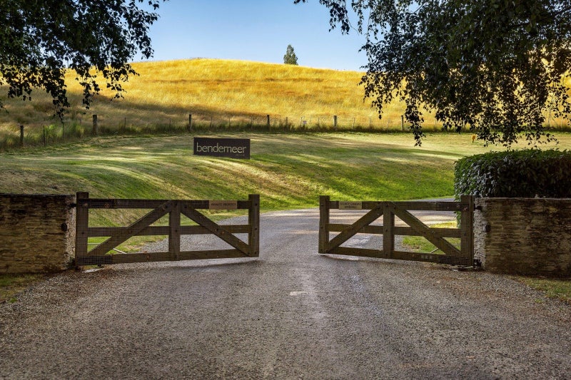 12 Bendemeer Lane, Lake Hayes, Queenstown - Carousel 24