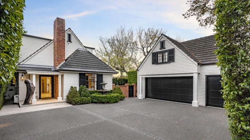 168 Orakei Road, Remuera, Auckland - Carousel 1