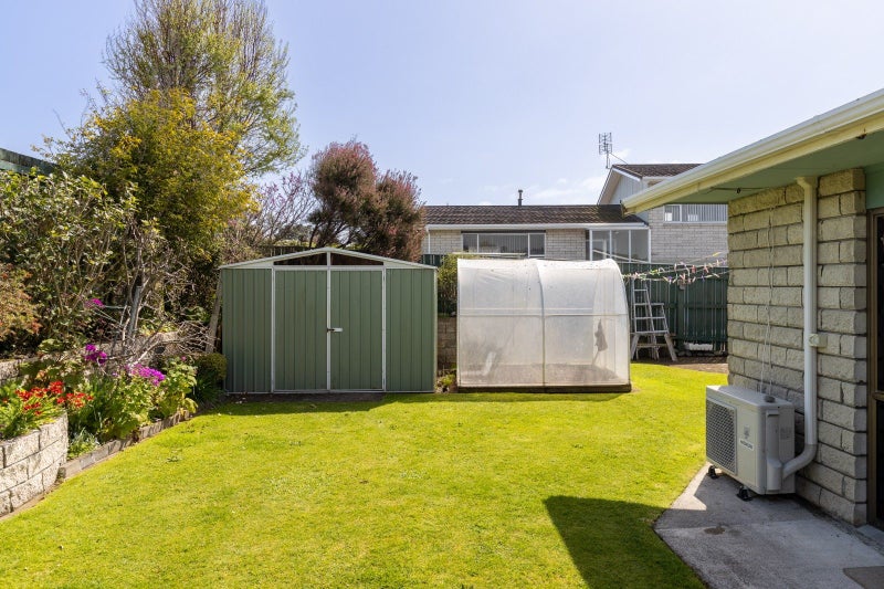 1 Camellia Avenue, Bell Block, New Plymouth - Carousel 19