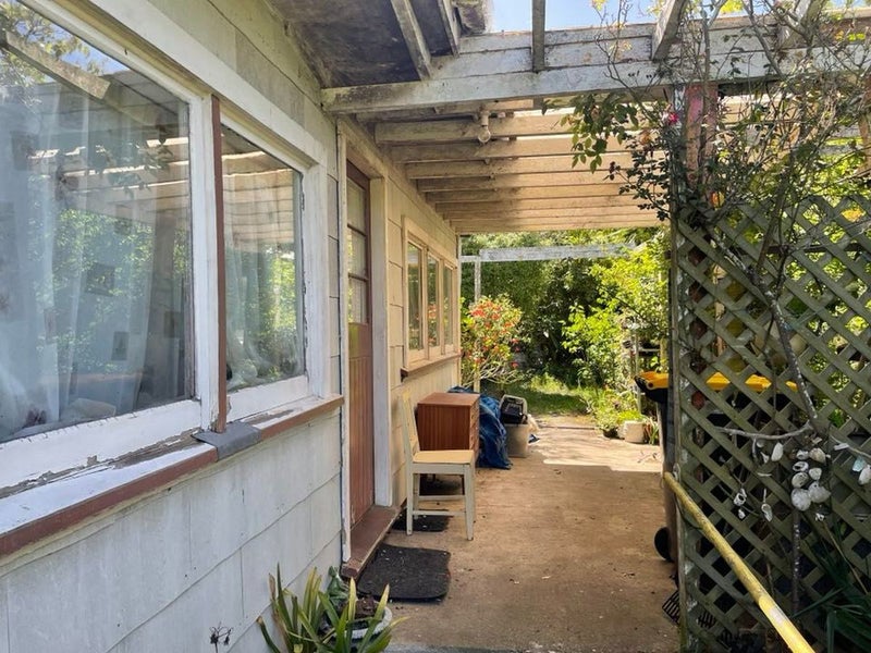 8 Baird Street, Long Beach, Port Chalmers - Carousel 2