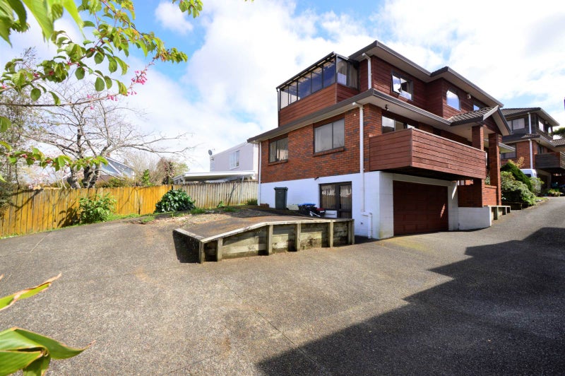 27E Lochiel Road, Remuera, Auckland - Carousel 1