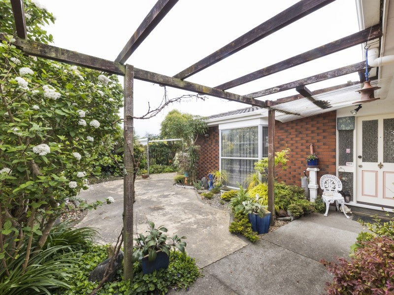 17A Hillcrest Drive, Kelvin Grove, Palmerston North - Carousel 2
