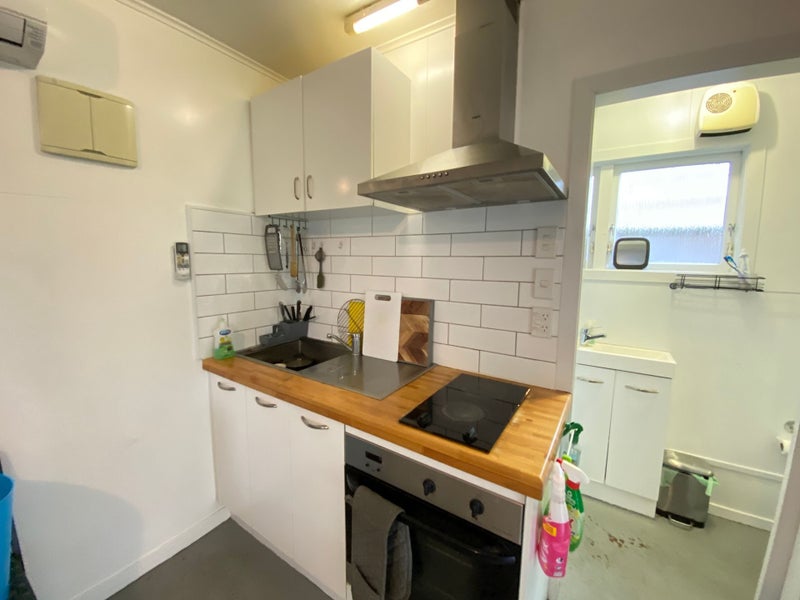 158 Pembroke Street, Hamilton Lake, Hamilton - Carousel 2