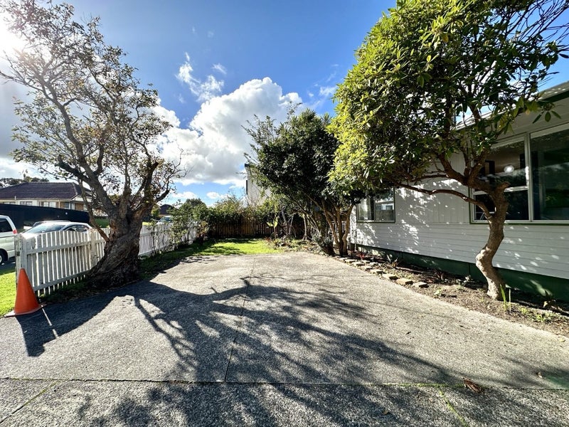 6 Finlow Drive, Te Atatu South, Auckland - Carousel 16