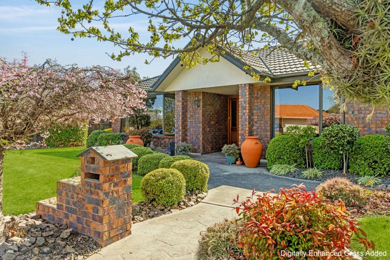 19 Saint James Avenue, Richmond - Carousel 1