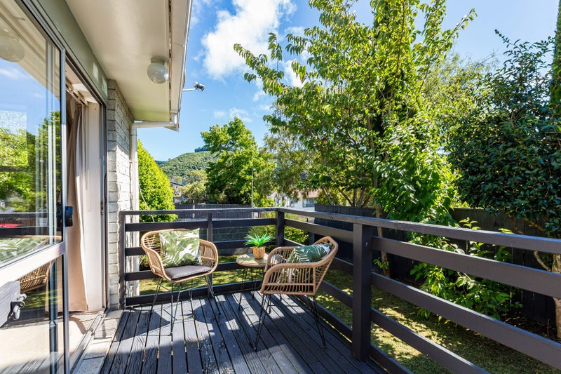 1/3 Garnet Grove, Birchville, Upper Hutt - Carousel 2