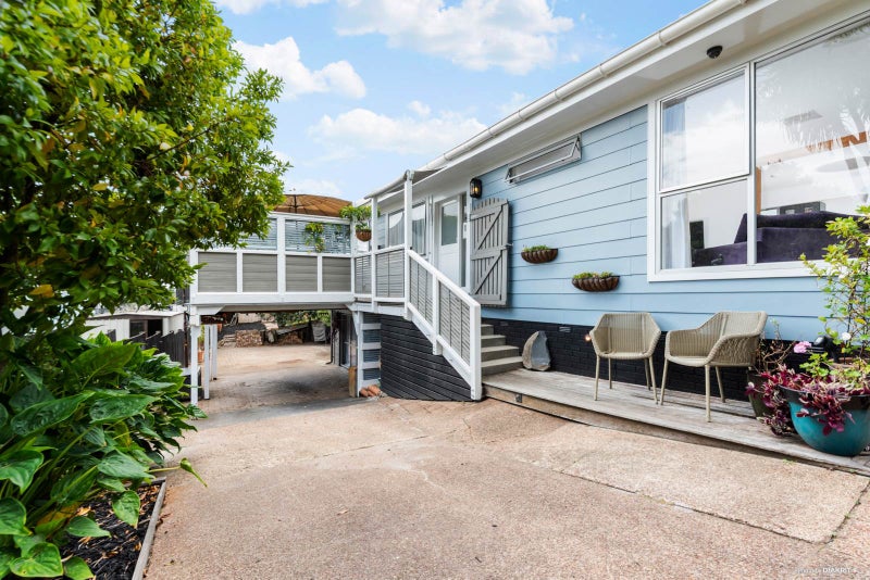 28 Parrs Cross Road, Henderson, Auckland - Carousel 1