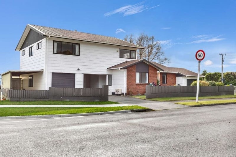 1 Mansfield Road, Owhata, Rotorua - Carousel 1