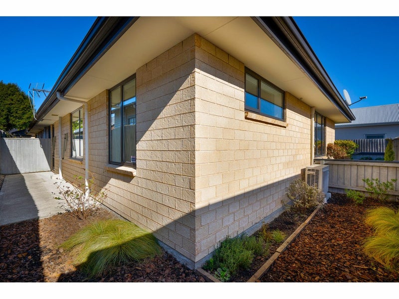 2/50 Koromiko Street, Saint Martins, Christchurch - Carousel 18