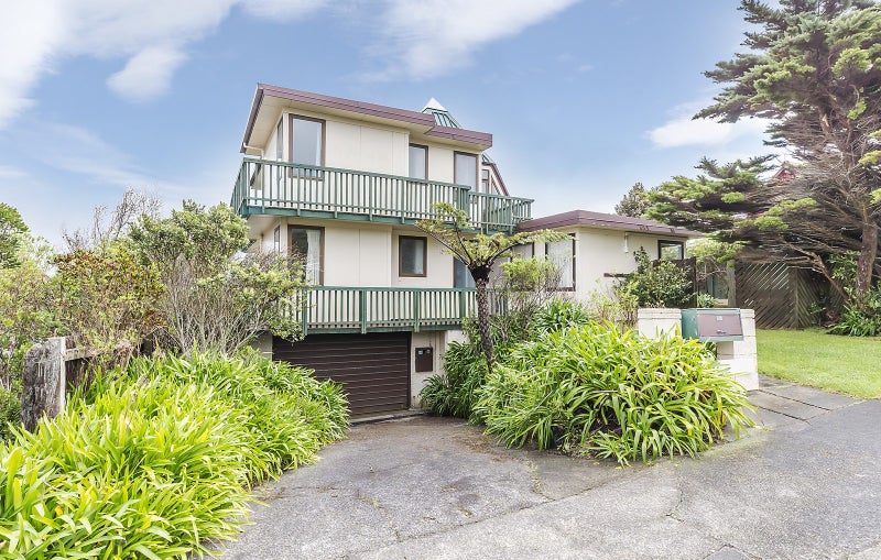 167 Orangi Kaupapa Road, Northland, Wellington - Carousel 1