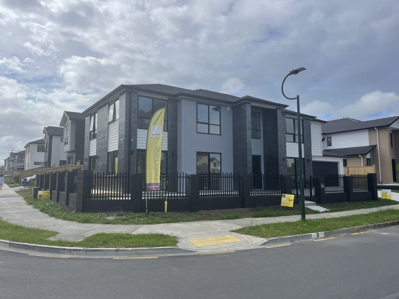 2 Koromeke Street, Flat Bush, Auckland - Carousel 15