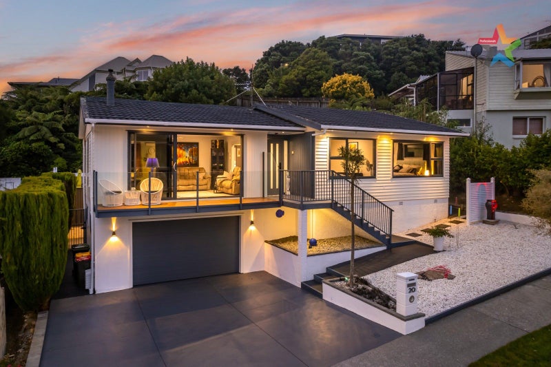 20 Chestnut Grove, Maungaraki, Lower Hutt - Carousel 1