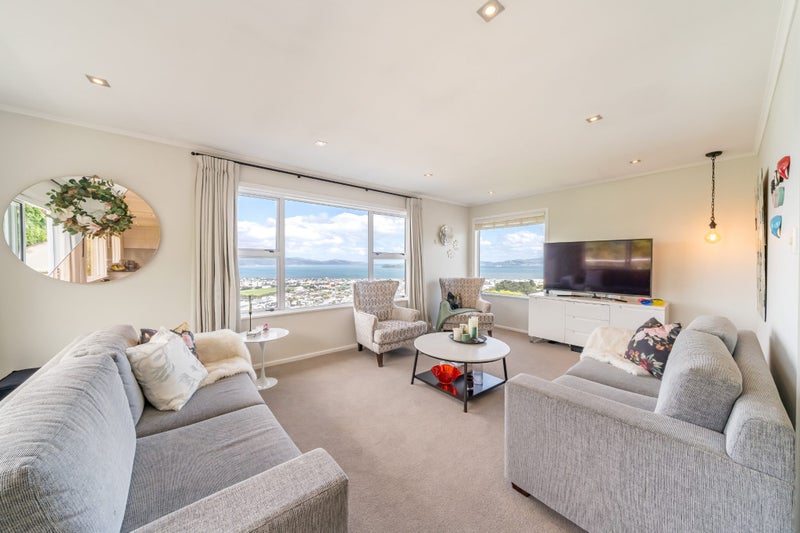 90A Dowse Drive, Maungaraki, Lower Hutt - Carousel 2