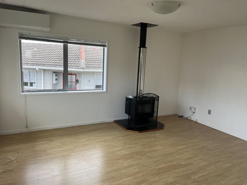 2/53 Lavery Place, Sunnynook, Auckland - Carousel 2
