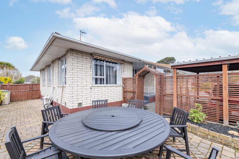 2/299 Linwood Avenue, Linwood, Christchurch - Carousel 1