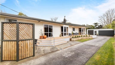 1276 Egmont Road, New Plymouth - Carousel 1