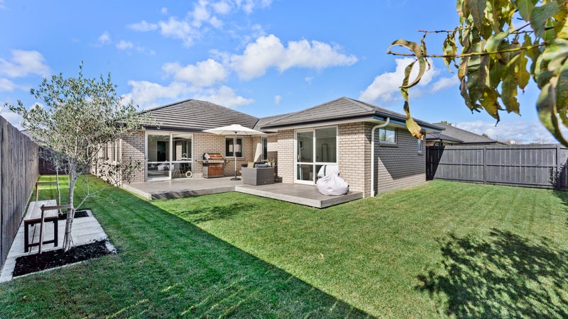 9 Captain Mitchell Drive, Opaheke, Papakura - Carousel 2
