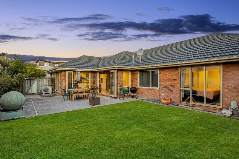 16 Cockle Lane, Waimairi Beach, Christchurch - Carousel 1