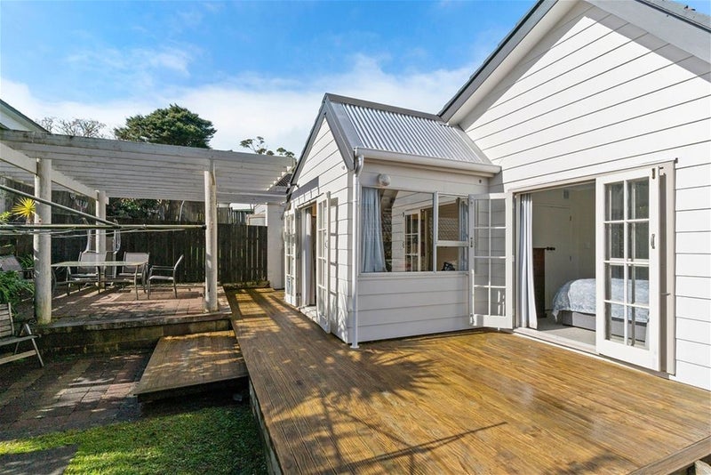 1/19 Simon Ellice Drive, Bayview, Auckland - Carousel 1