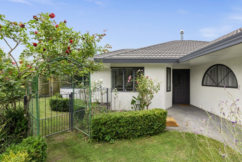 10 Cheval Place, Taradale, Napier - Carousel 1