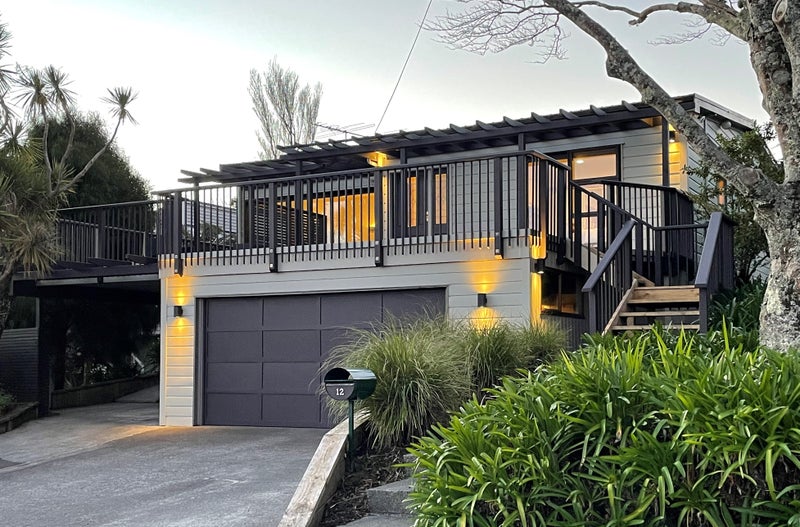 12 Belmont Terrace, Belmont, Lower Hutt - Carousel 2