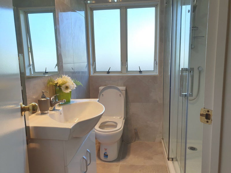 2/197 Hendon Avenue, Owairaka, Auckland - Carousel 13