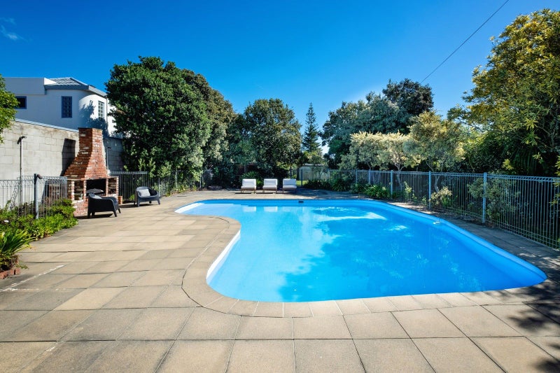 26 The Esplanade, Westshore, Napier - Carousel 24