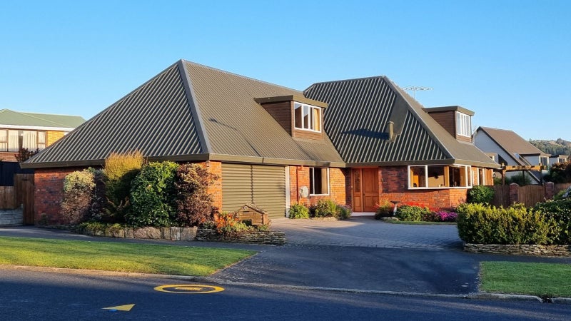 19 Walton Park Avenue, Fairfield, Dunedin - Carousel 1