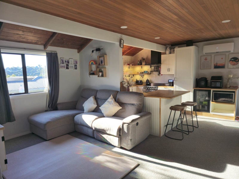 19 Matai Road, Stanmore Bay, Whangaparaoa - Carousel 1